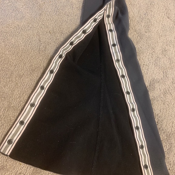 Lululemon Snap Pants - Picture 4 of 5
